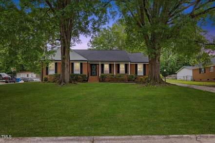 listing_243449349_image