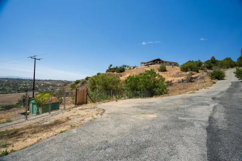 3503 Monserate Hl Rd, Fallbrook