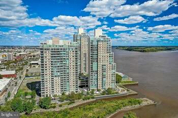 listing_242077911_image