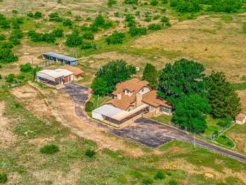 listing_242236479_image