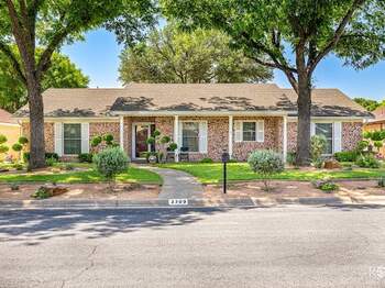 listing_242261154_image