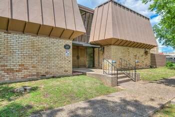 listing_242394835_image