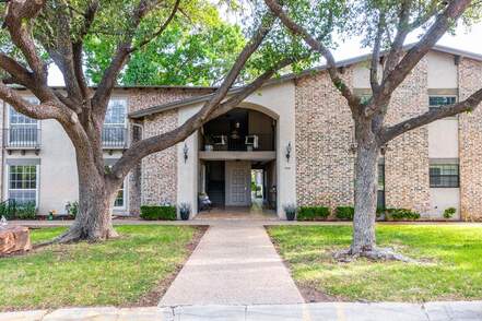 listing_246882796_image