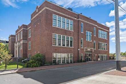 listing_254646356_image