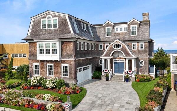 339 E Atlantic Blvd, Ocean City, NJ 08226