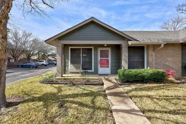 1015 E Yager Ln 41, Austin