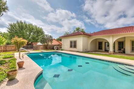 listing_242471682_image