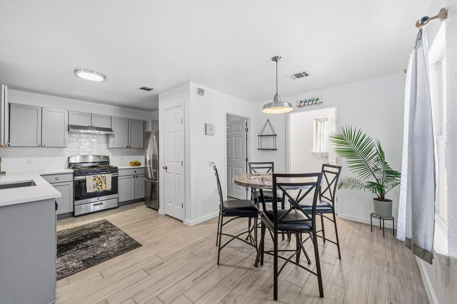 11400 Briarcreek Loop, Manor