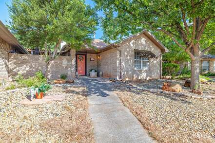 listing_246560720_image