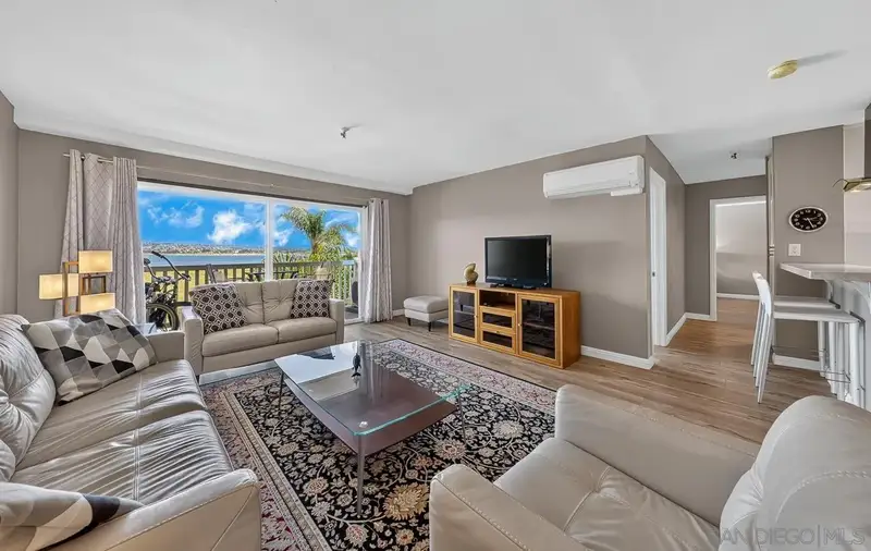 4015 Crown Pt Dr 310