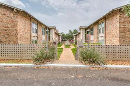 listing_243102980_image