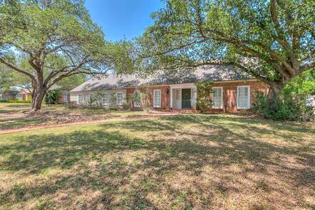 listing_243389898_image