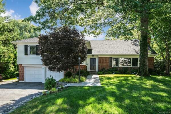 29 Stonehouse Road Scarsdale NY 10583