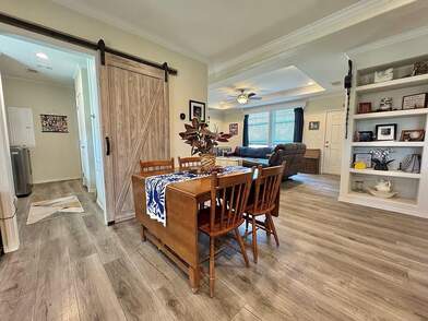 listing_245706964_image