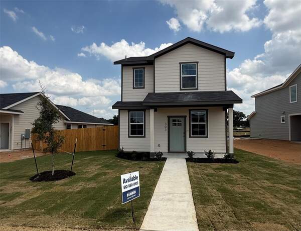 303 Puerto Plata Ave, Bastrop