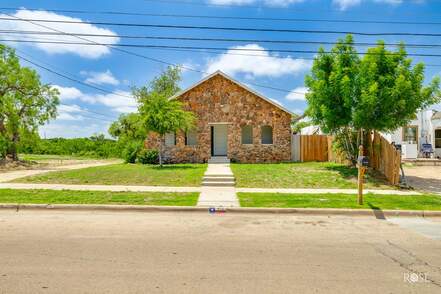 listing_245907402_image
