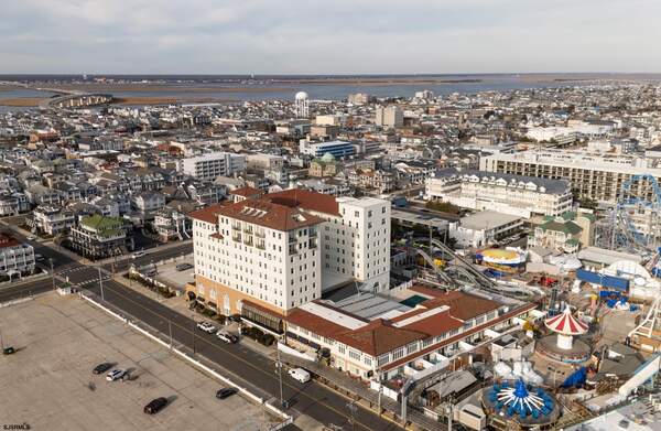 719 E 11th Street #908, Ocean City, NJ 08226