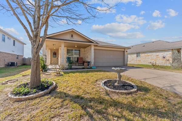 1209 Logan Dr, Leander