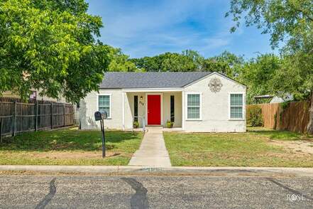 listing_243647134_image