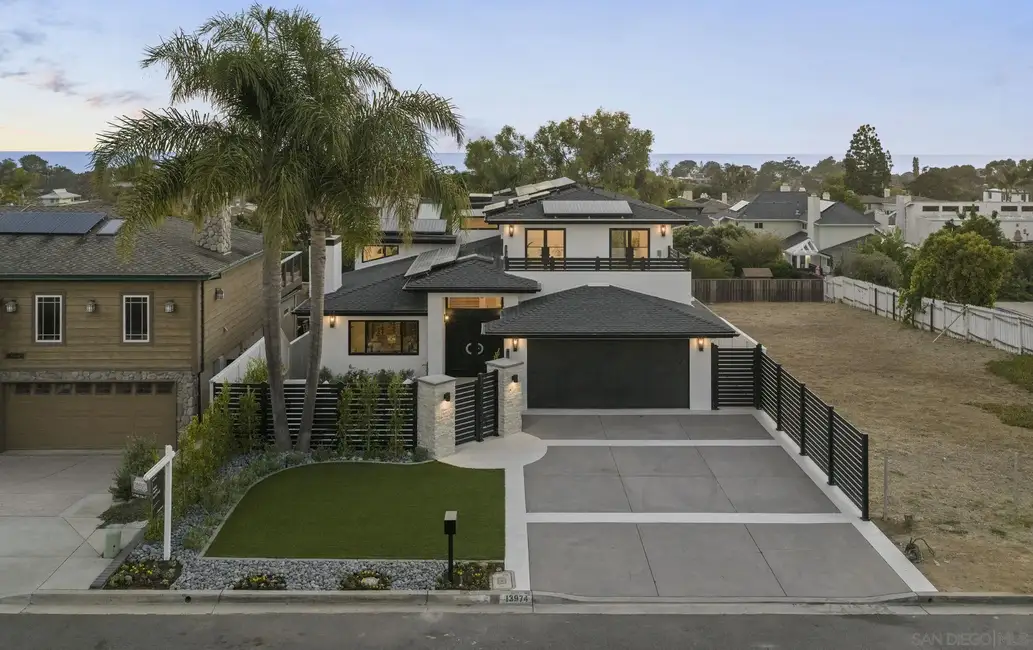 13974 Boquita, Del Mar