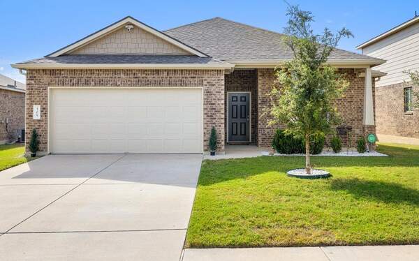 509 Talon Grasp Trl, Leander