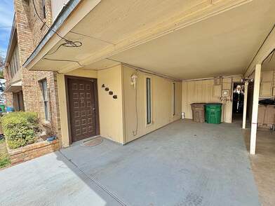 listing_245823779_image