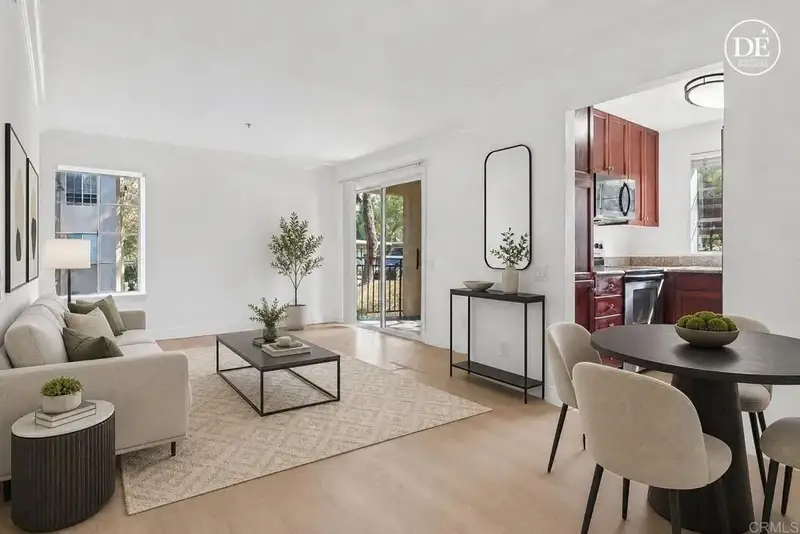 5648 Amaya Dr 118