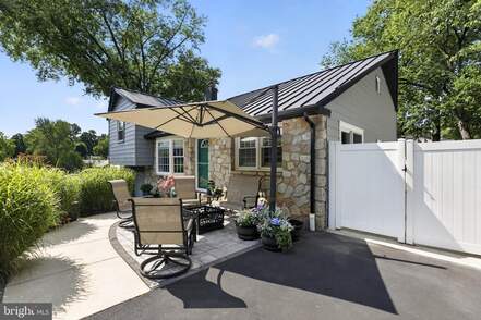 listing_267446445_image