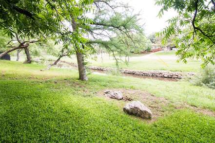 listing_243639869_image