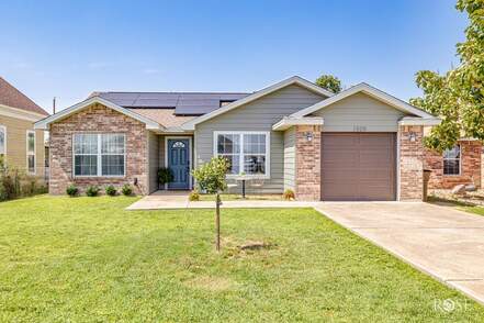 listing_243663755_image