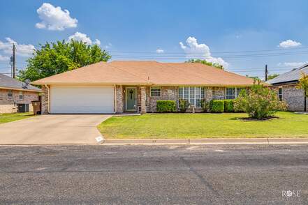 listing_243441312_image
