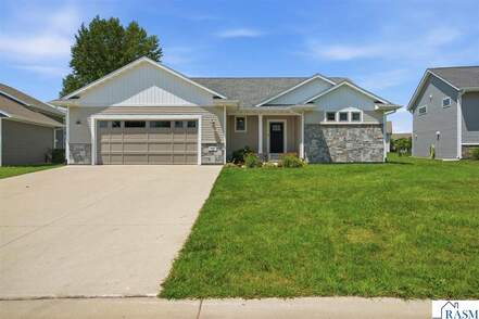 listing_271641980_image