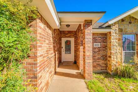 listing_246793175_image