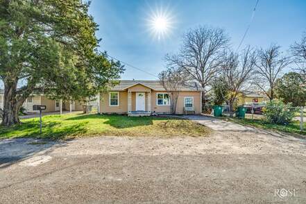 listing_242665015_image