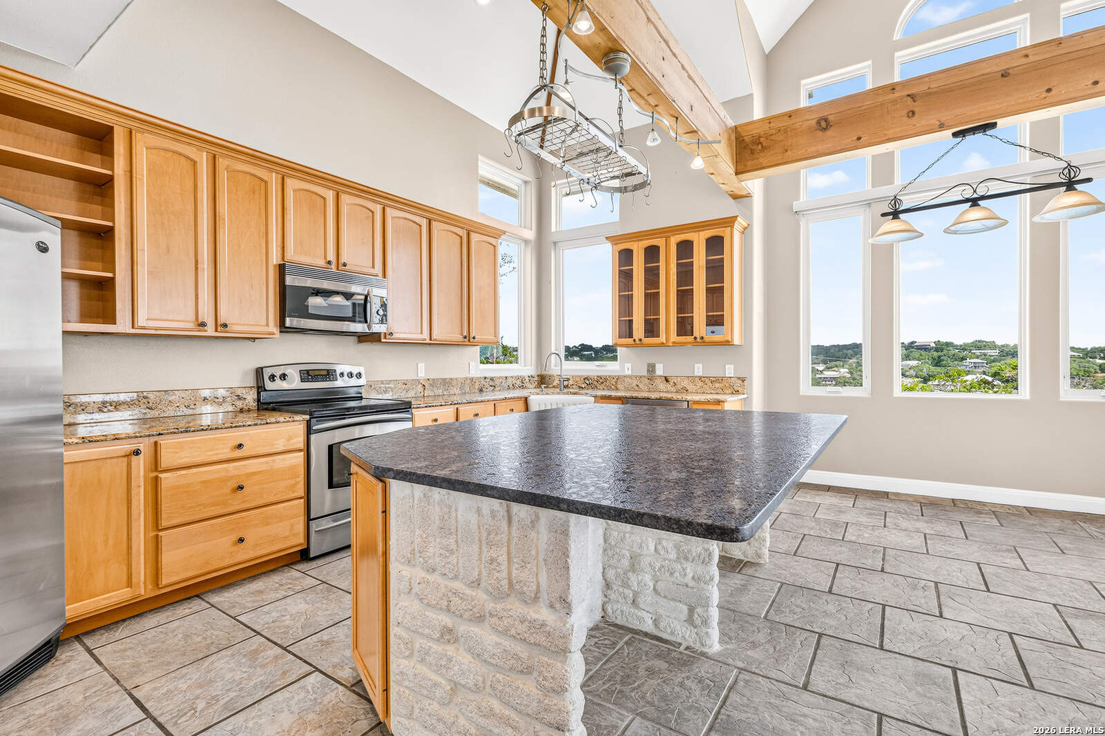 2417 Connie Dr, Canyon Lake