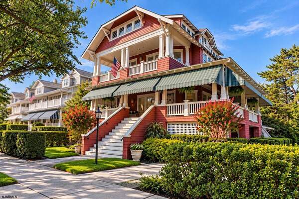 154 E Atlantic Blvd, Ocean City, NJ 08226-4722