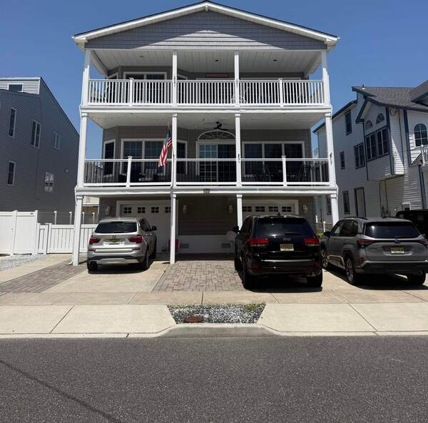 125 78th Street 2nd Floor, Sea Isle City, NJ 08243